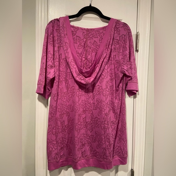Bold Spirit Size XL Pink Semi Sheer Rose Floral Short Sleeve Pullover Hoodie Top - Picture 6 of 10